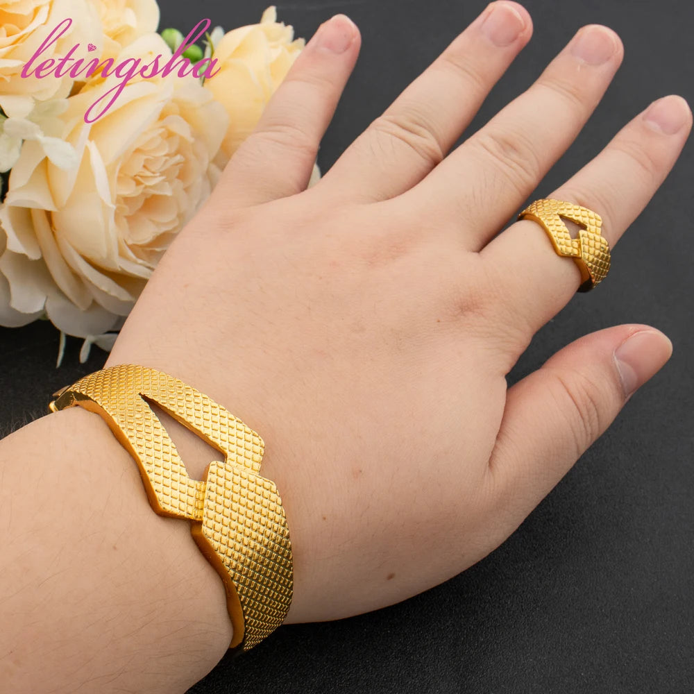 Newest Statement Cuff Bangle Fashion Popular Elegant Geometric Jewelry Set Hollow Bangles Ring Fashion Women Accessories
