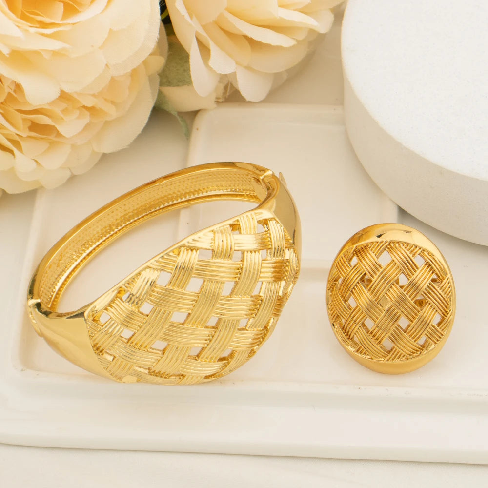 Dubai Cuff Bracelet Female Luxury Designer Gold Color Fashion Bracelet Bangles with Ring For Women Bridal Wedding Jewelry Set