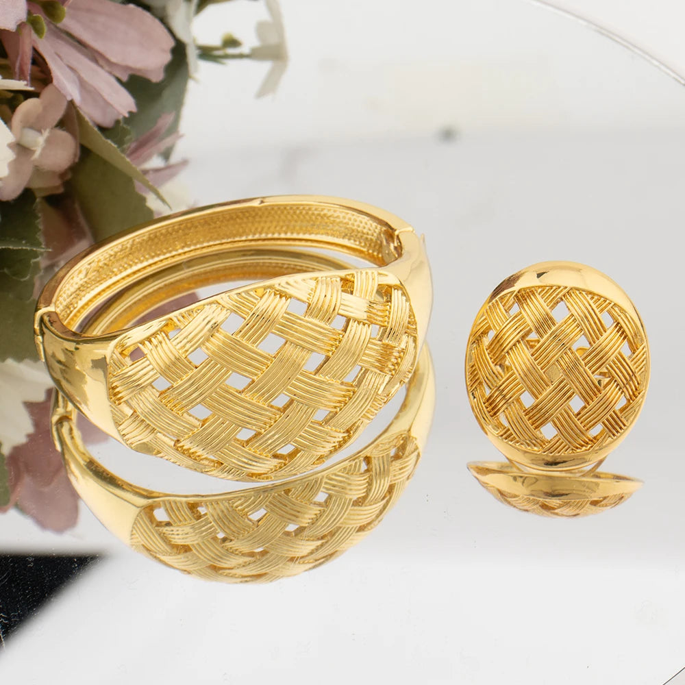 Dubai Cuff Bracelet Female Luxury Designer Gold Color Fashion Bracelet Bangles with Ring For Women Bridal Wedding Jewelry Set