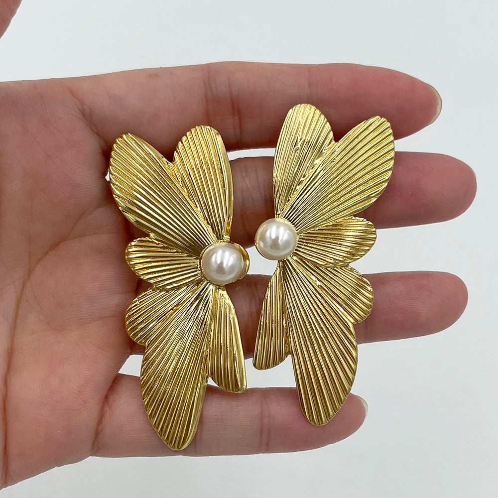Butterfly Wings Stud Earrings For Women Luxury White Imitation Pearl Jewellery Anti-allergy Party Waterproof Aesthetic Jewelry