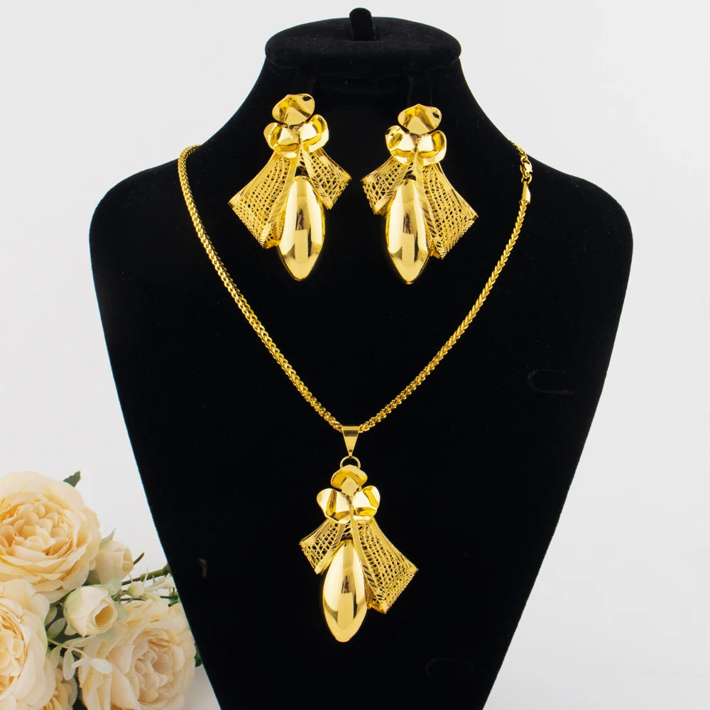 Luxury Bow Tie Pendant Necklaces for Women Dubai Gold Color Flora Necklace Waterproof Wedding Couple Aesthetic Jewelry Set