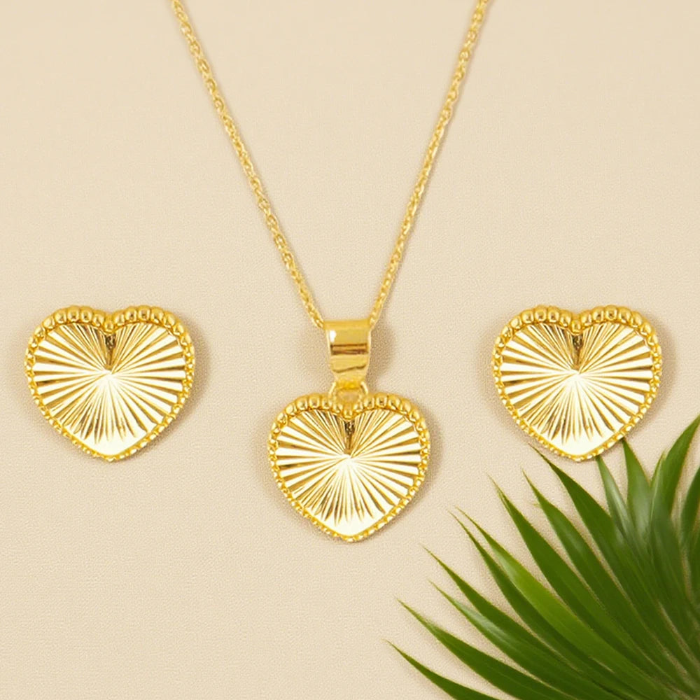 2025 Fashion Heart Earrings Pendant Chain For Women Italy France America Bride Gold Color Jewelry Set Wedding Lovers Dating Gift