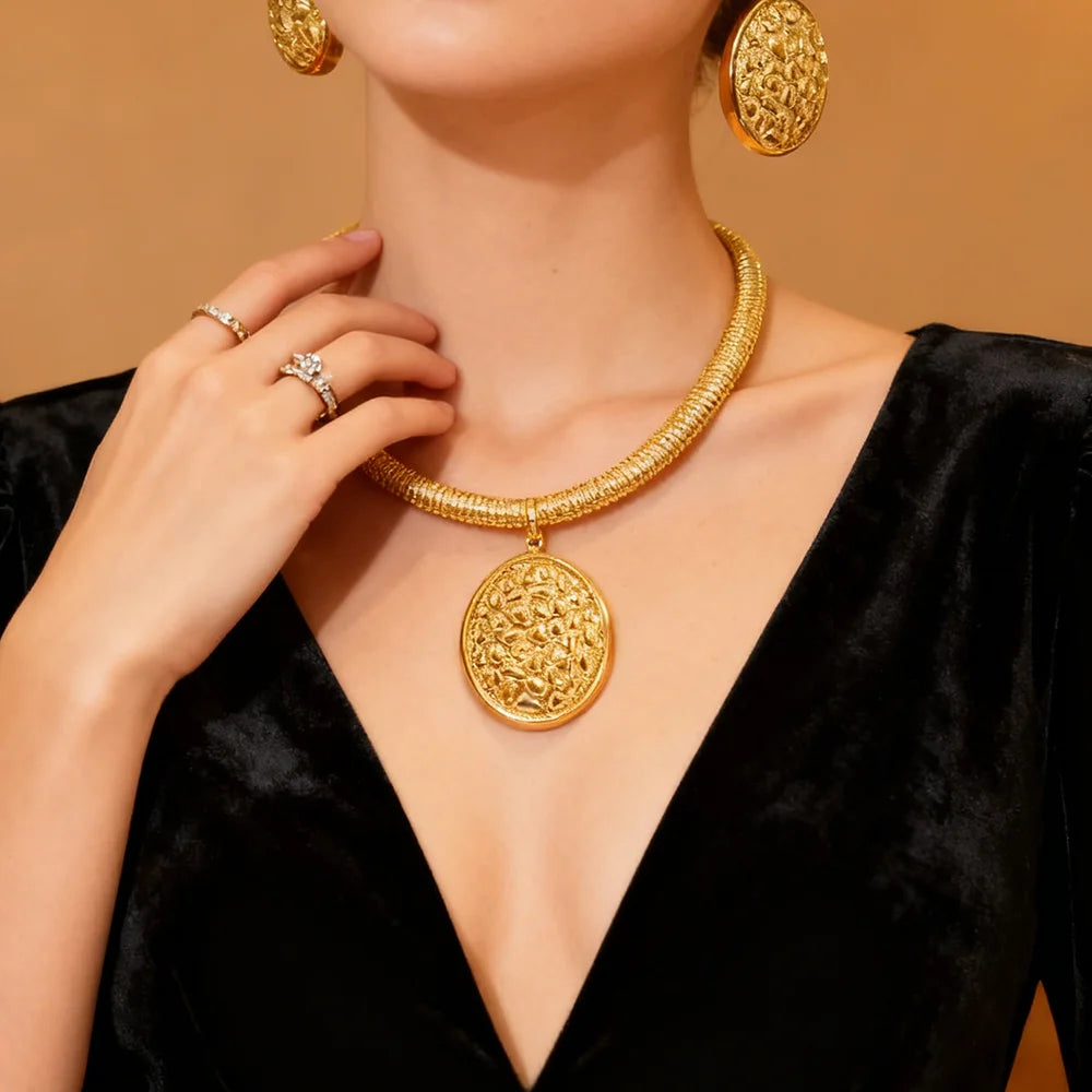 Women Dubai Gold Jewelry Set Sumptuous Wedding Necklace Pendant Premium Gold Plated Bracelet Ring Exquisite Piercing Earrings