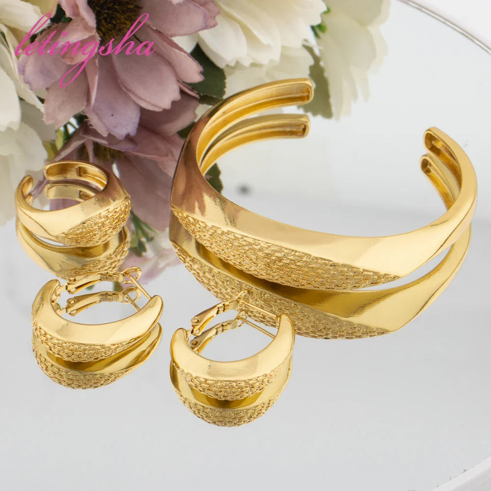 Yueming Fashion Statement Jewelry Set