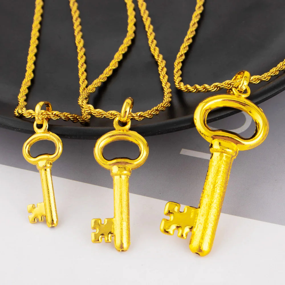 Fashion Elegant Gold Plated Necklace for Women Men Key Shape Pendant Necklaces Luxury Chain Necklaces Jewelry Girls Gifts