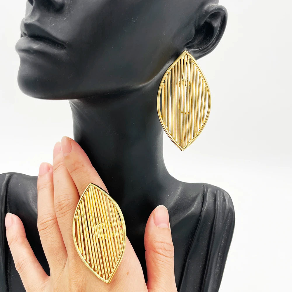 Stylish Vintage Flower Jewelry Premium Alloy Irregular Spiral Earrings Ring for Women Daily Party Gold Color Jewelry Accessories