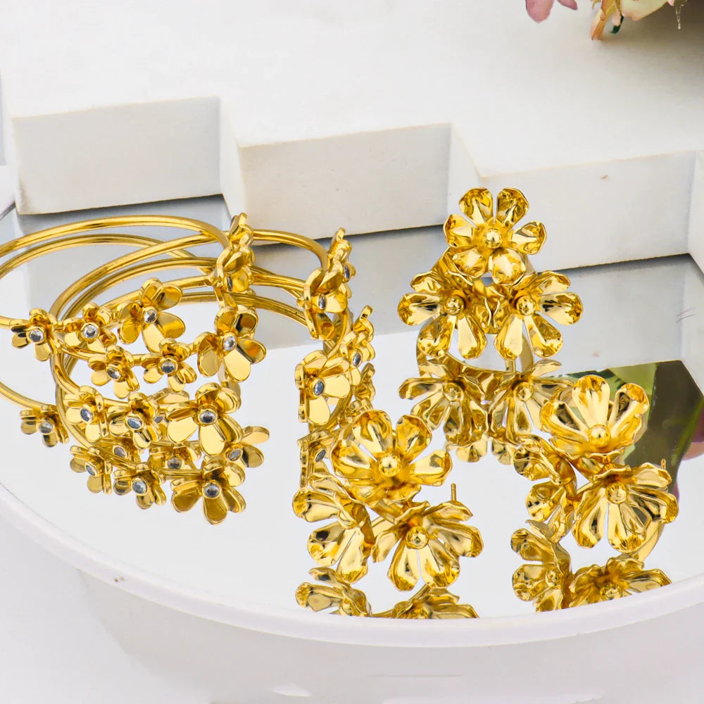 2025 Romantic Gold Color Floral Jewelry Set for Women 3Pc Earrings Bracelet Ring Mother's Day Women's Day Gift Party Accessories