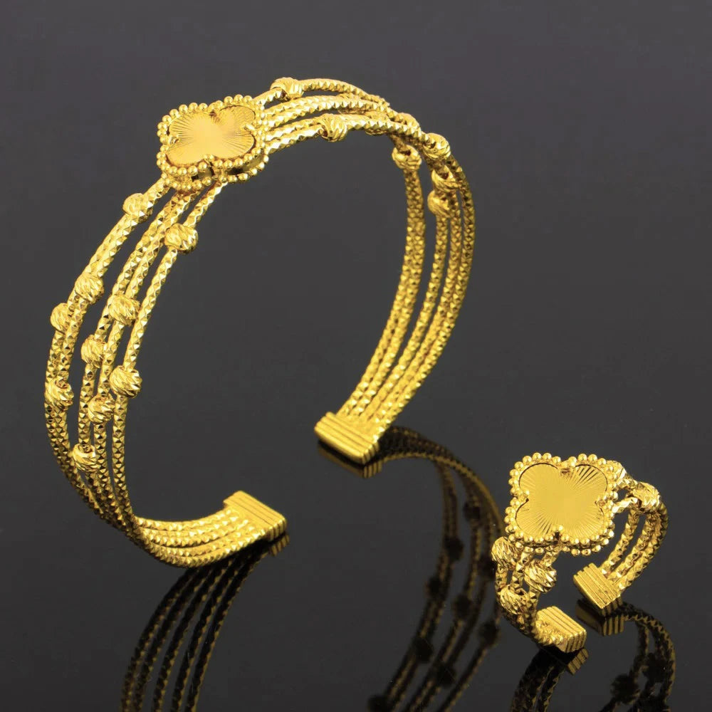 Exquisite Classic Gold Color Handwork Clover Adjustable Bangles Bracelet For Women Cuff Bracelet Gold Color Hand Ornament Gift