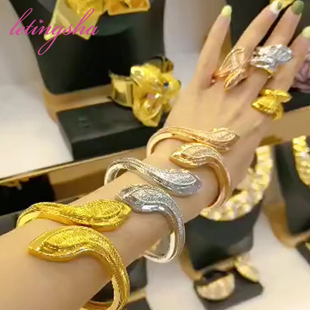Bangle With Ring Colorful Jewelry Nigerian Women 18K Gold Plated Bracelet Wedding Party Gift Dubai Hollow Out Design Bracelet