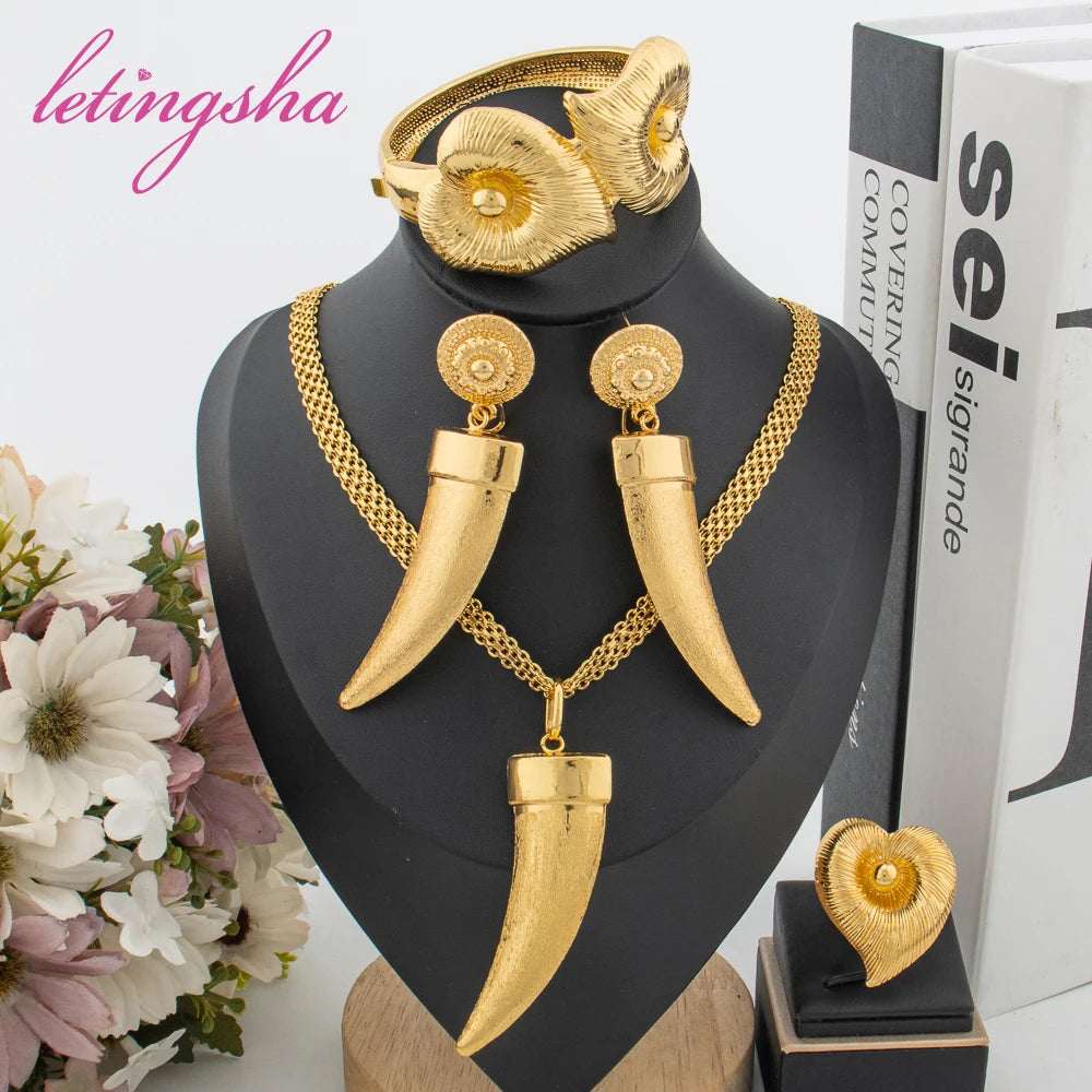 Dubai Fashion Large Necklace Earrings Bracelet Ring Set Italy Women Luxury Gold Color Jewelry Set African Jewelry Holiday Gift