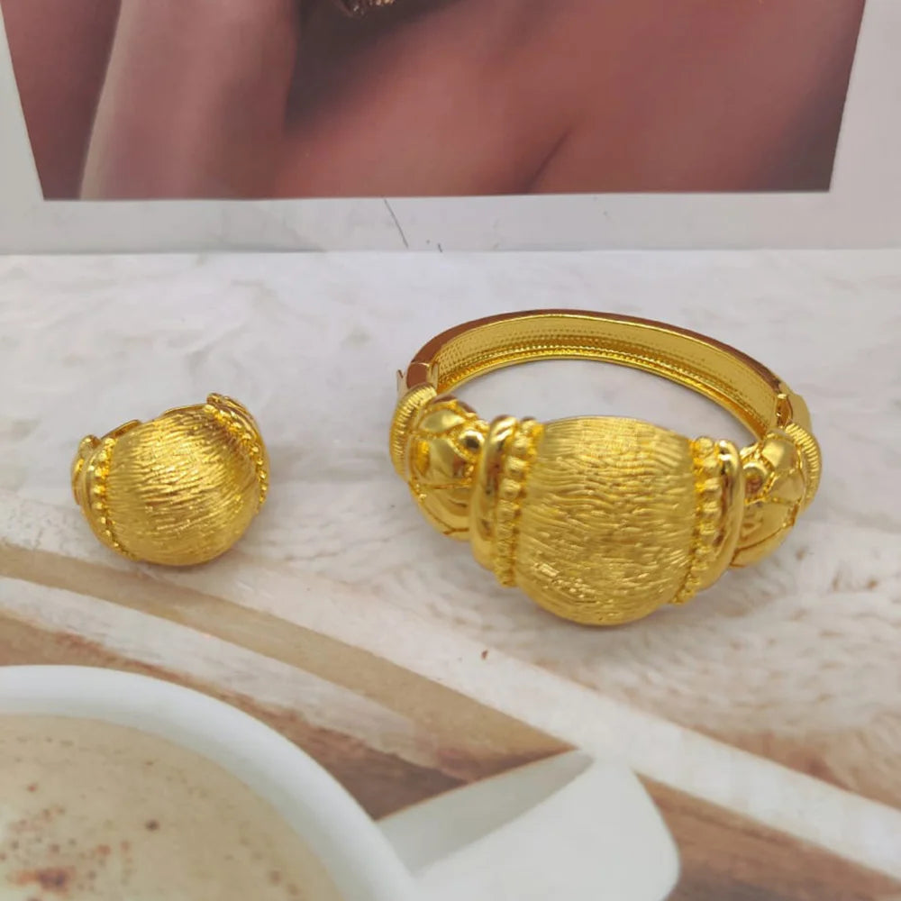 Trend Gold Color Jewelry Set for Women Cuff Bangle and Finger Ring Hollow Out Design Hand Bracelet Cocktail Ring Set Jewelry Set